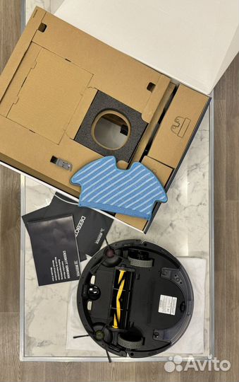 Ecovacs deebot Ozmo 900