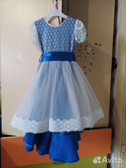 Платье для девочки праздничное