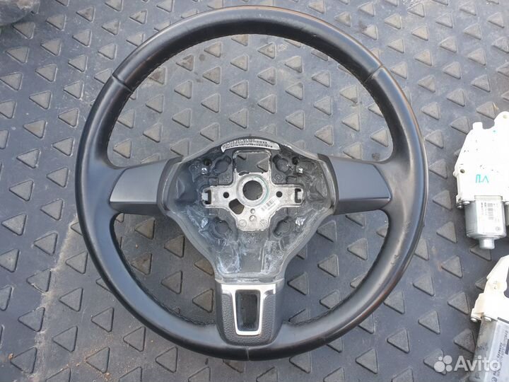Рулевое колесо Руль кожа VW Jetta VI Джетта 6