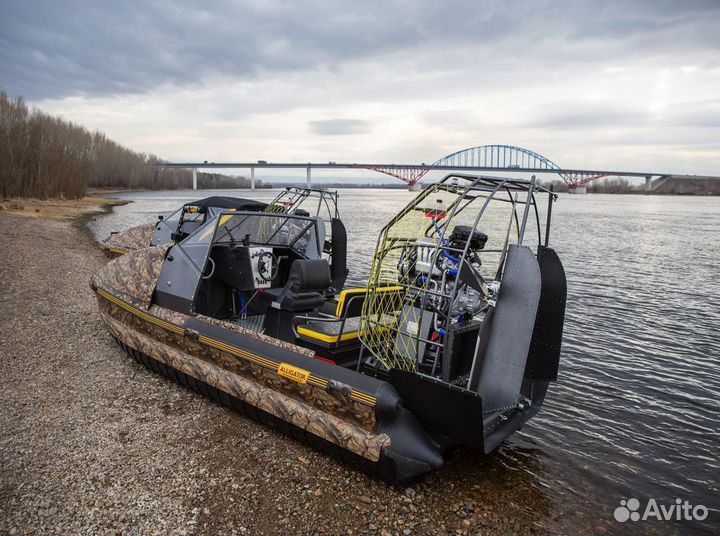 Аэролодка Alligator Raptor590 с просторным салоном