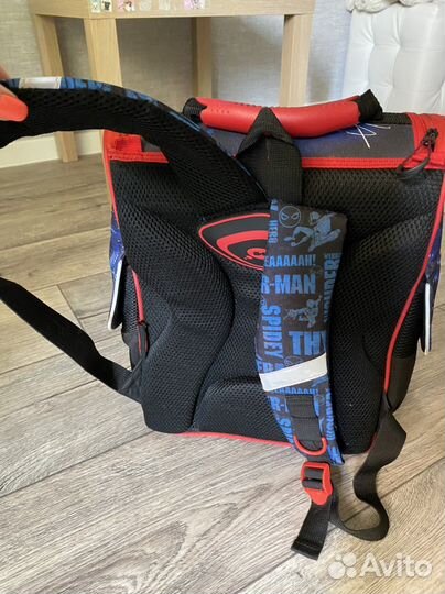 Рюкзак школьный (ранец, портфель)