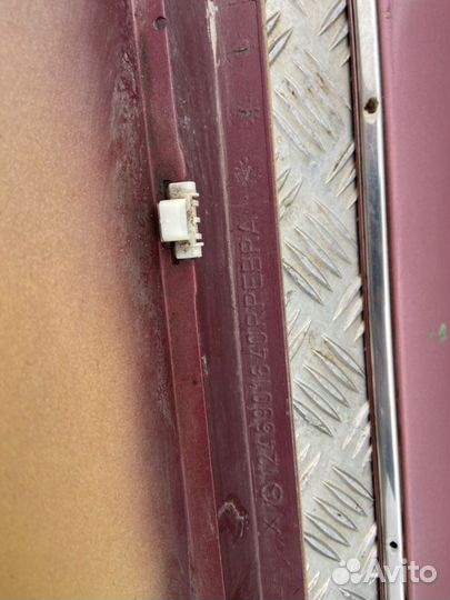 Листва Mercedes-Benz S124 M102.963 1992