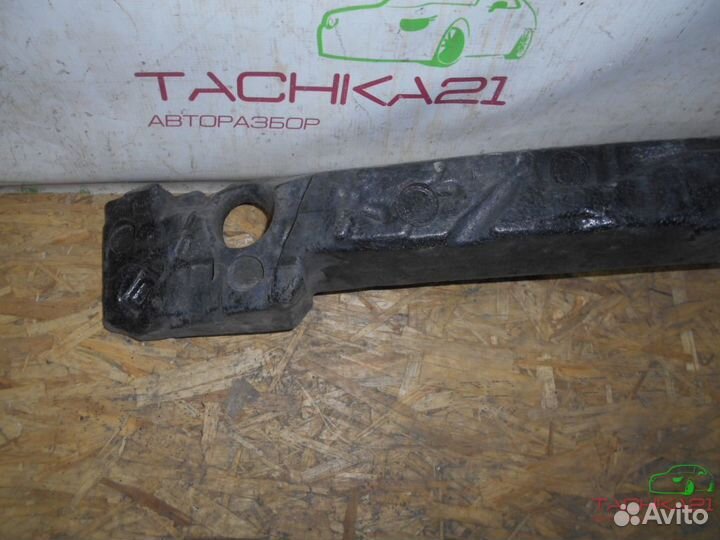 Абсорбер переднего бампера Toyota Camry V70