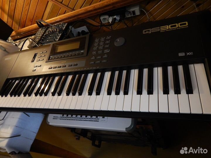 Синтезатор yamaha QC - 300