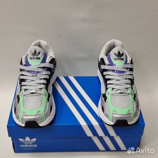 Кроссовки женские adidas astir