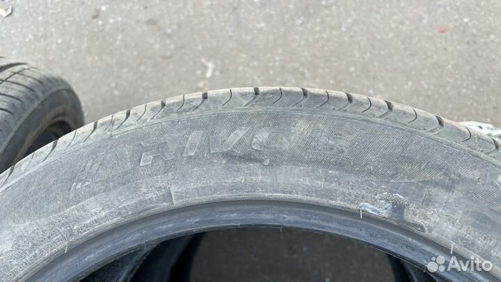 Arivo Ultra ARZ5 255/45 R20 101V