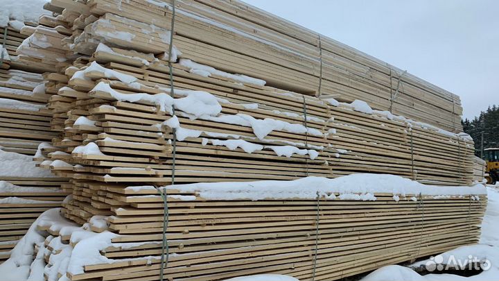 Прочные пиломатериалы для строительства и отделки — сосновая доска