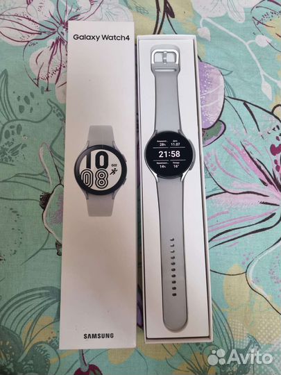 Samsung galaxy watch4 44mm