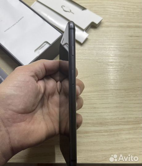Телефон iPhone 8 plus 64