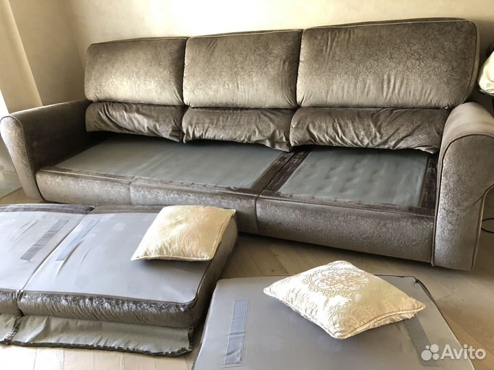 Диван фабрики 8 марта