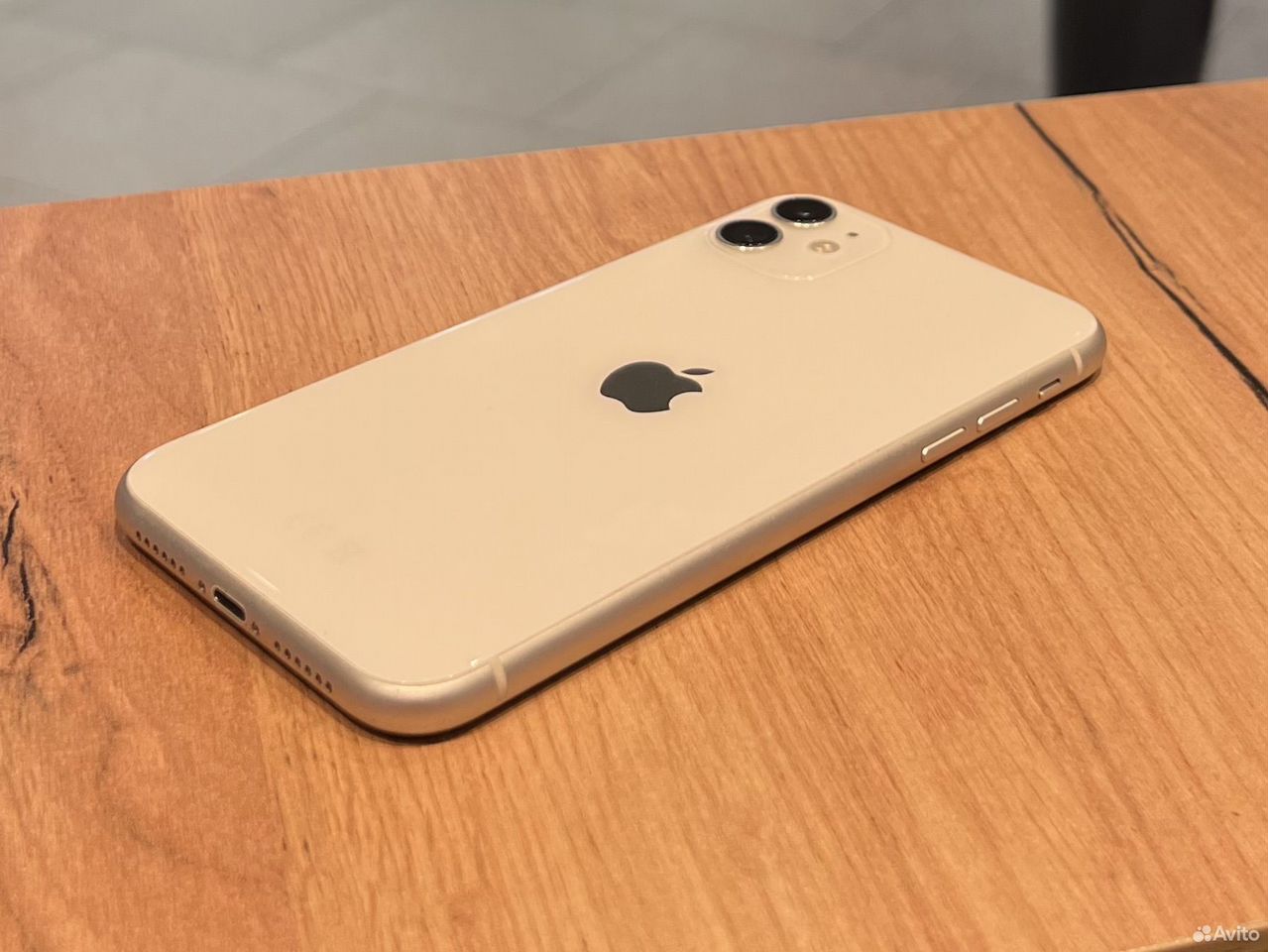 iPhone 11, 256 ГБ, SIM + eSIM