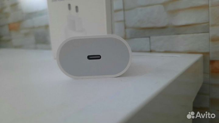 Зарядное устройство на iPhone