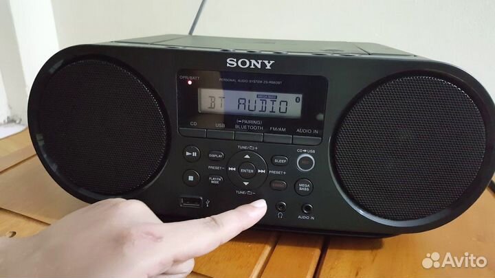 Музыкальные центры, магнитолы