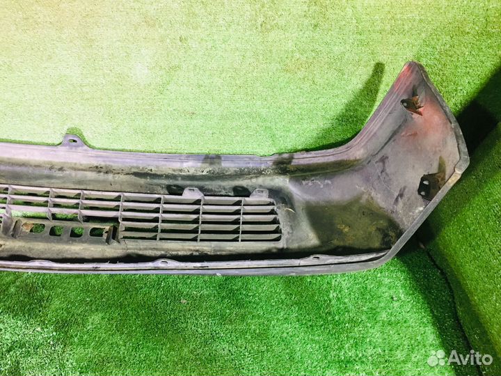 Бампер передний Toyota Town Ace R20R30 Серыйцарапи