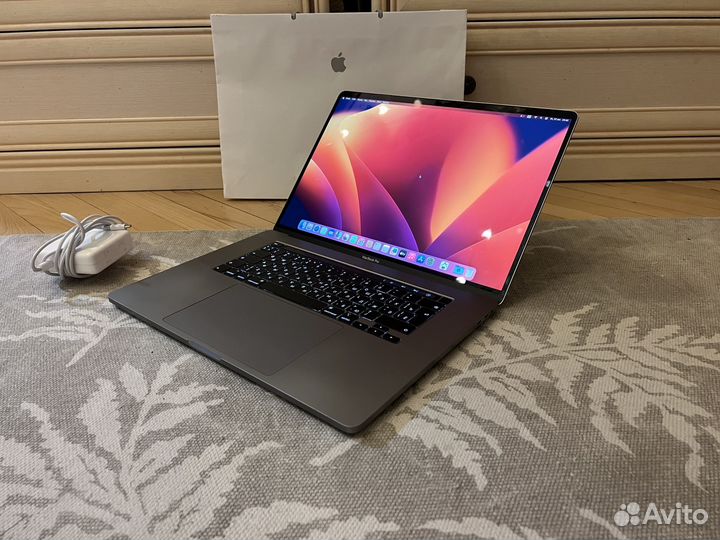 MacBook Pro 16 i9 32Gb 1Tb 8Gb 5600M