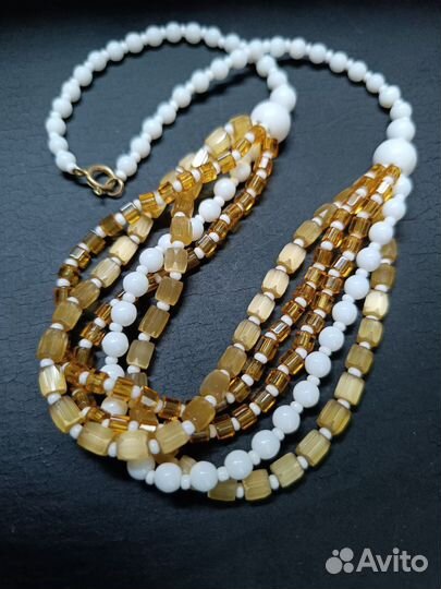 Бусы винтаж Чехия сатиновое,молочное стекло