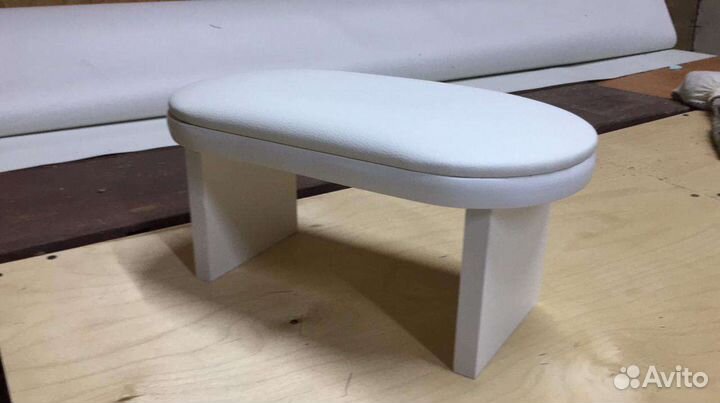 Подставка для маникюра новая