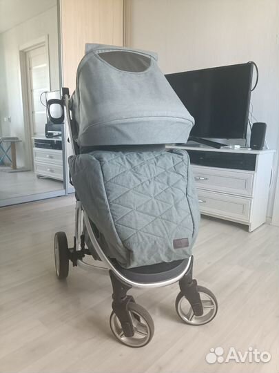 Прогулочная коляска carrello vista