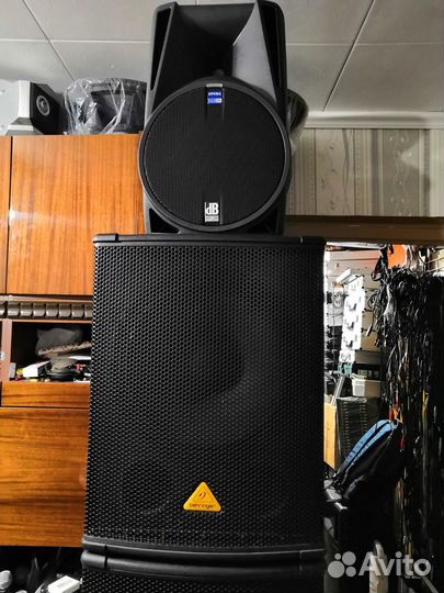 Микшерный пульт ямаха серии 102