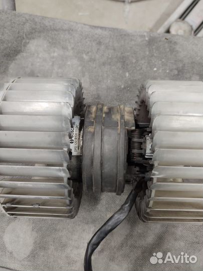 Мотор отопителя на Audi A8