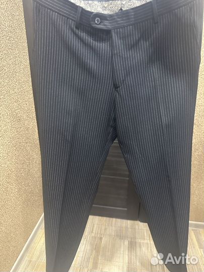 Продам костюм тройка