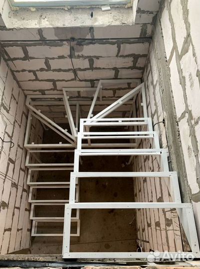 Лестница из листового металла