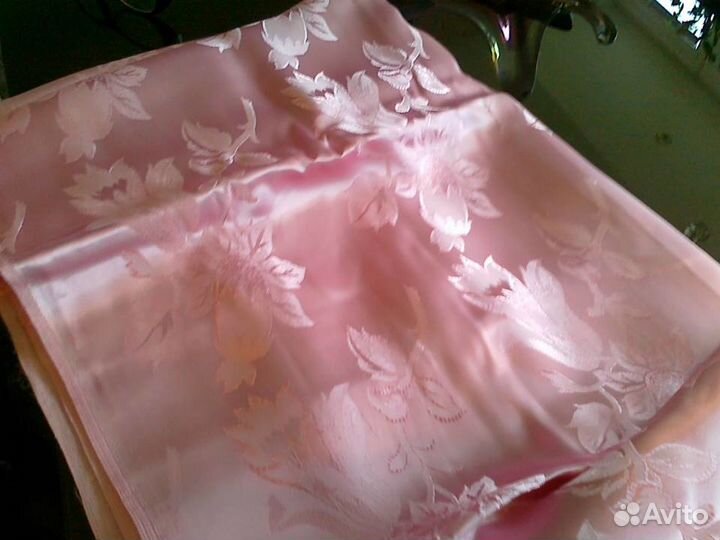 Продаю отрезы винтажного персидского шелка