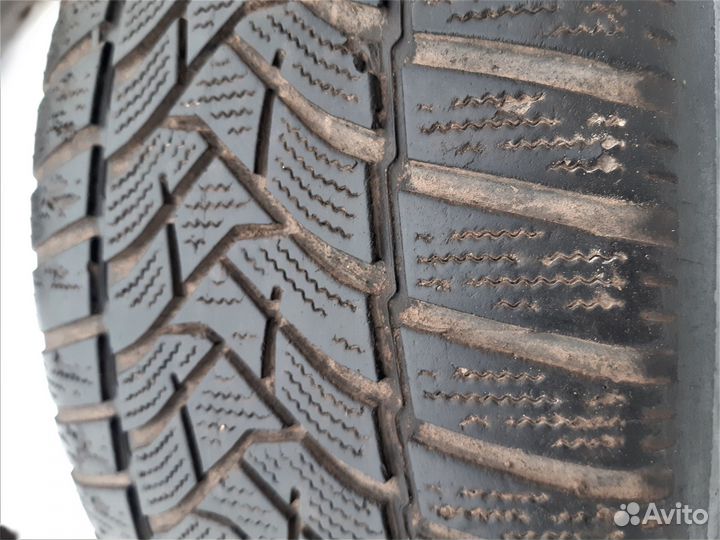 Dunlop Winter Sport 5 215/55 R16 93H