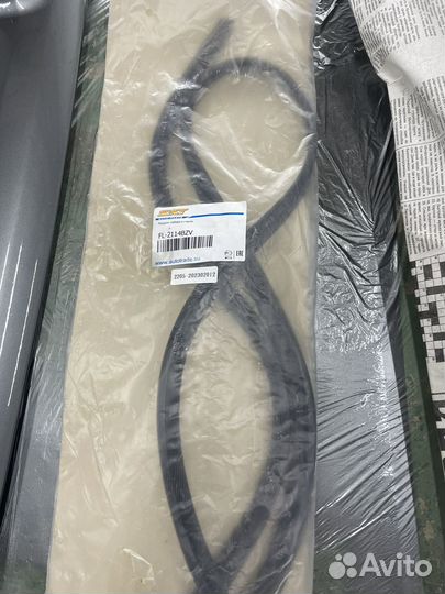 Молдинг лобового стекла хендай соната