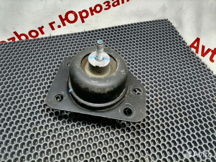 Опора двигателя правая Chevrolet Lacetti