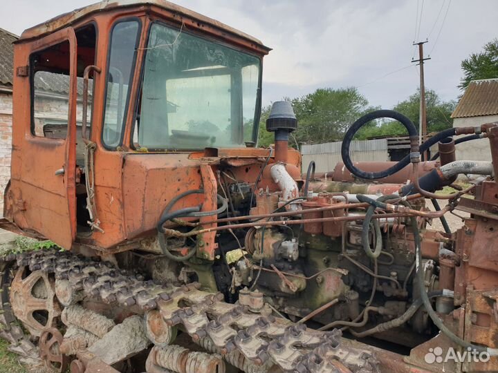 ВгТЗ ДТ-75М, 1990