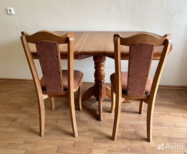 Стол из массива и 2 стула