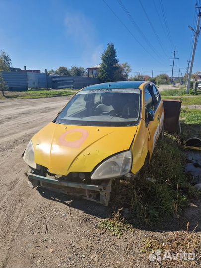 Toyota Prius 1.5 AT, 2000, битый, 20 000 км
