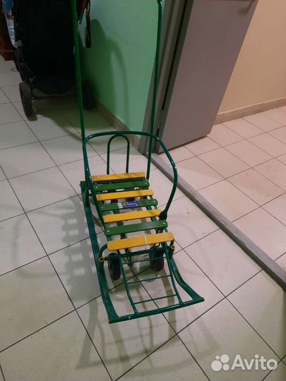 Детские санки с колесами