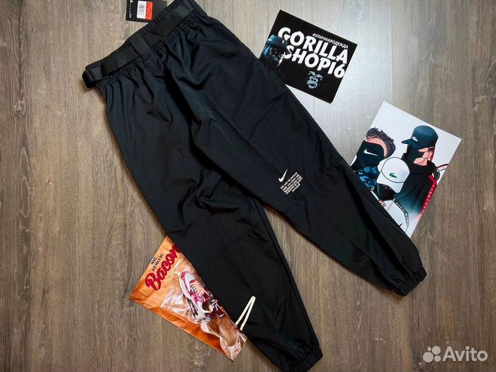 Спортивые штаны Nike XS/S