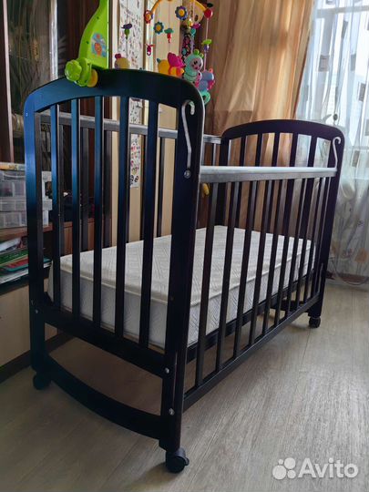 Кровать с ортопедическим матрасом