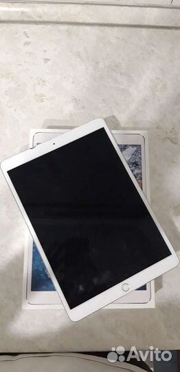 iPad pro 10.5 2018