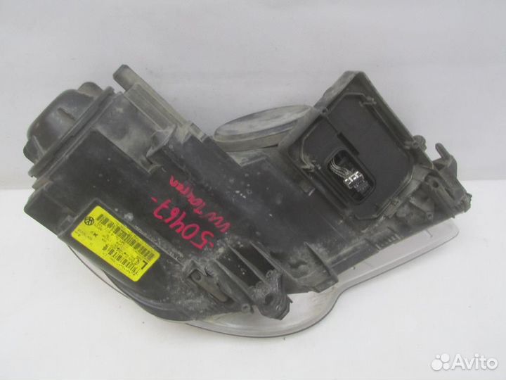 Фара левая Volkswagen Touran