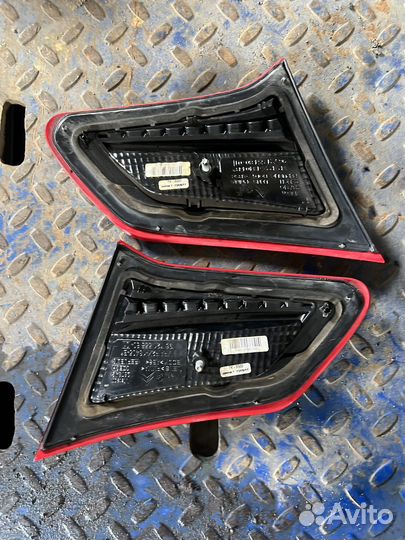 Фонарь задний внутренний правый Citroen C4 B7