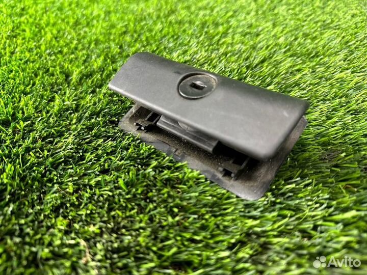 Замок бардачка Bmw 3 E90 N46B20 2007