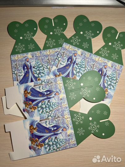 Коробка подарочная новогодняя