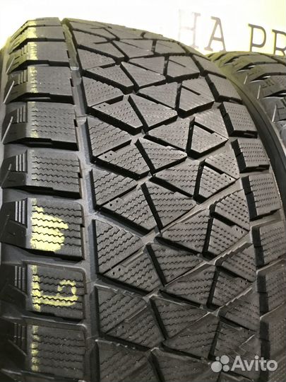 Bridgestone Blizzak DM-V2 275/55 R20 107T