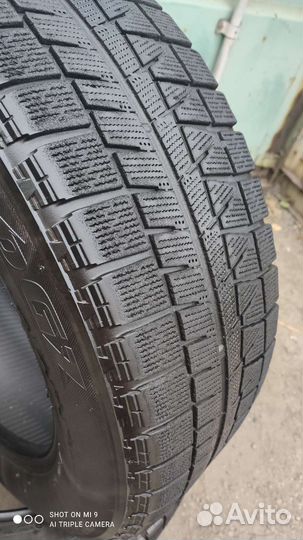 Bridgestone Blizzak Revo GZ 215/60 R17 96S