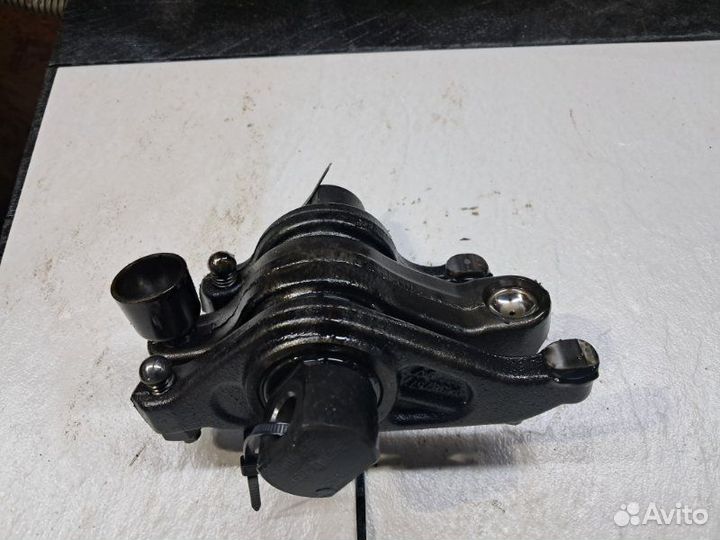 Вал рокеров задний левый Scania 5 поколение