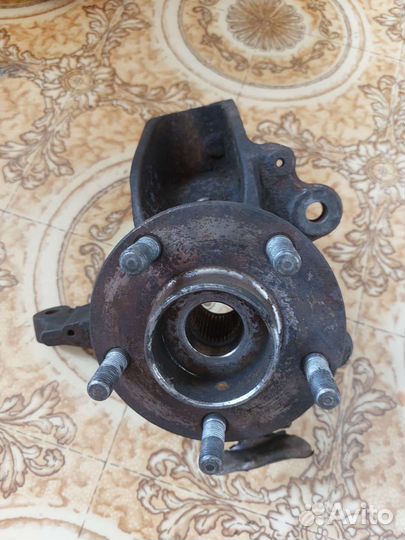 Поворотный кулак ford focus 2 правый