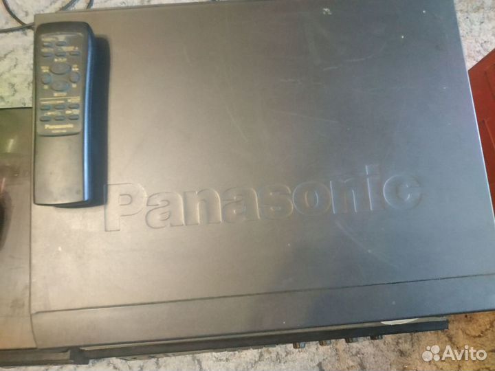 Продам видеомагнитофон panasonic super drive