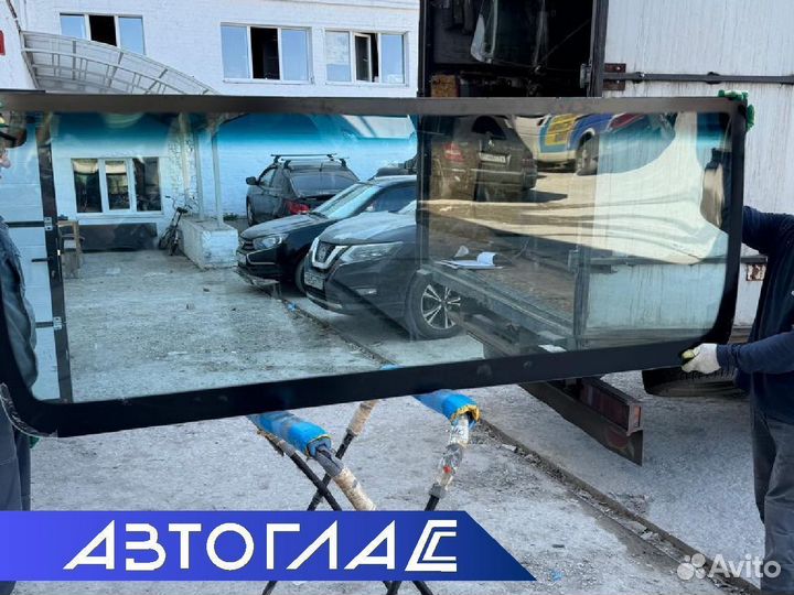 Стекло лобовое Dodge Caravan с эо