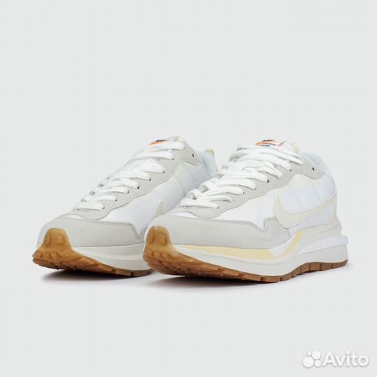 Nike Vapor Waffle x Sacai White - Gum