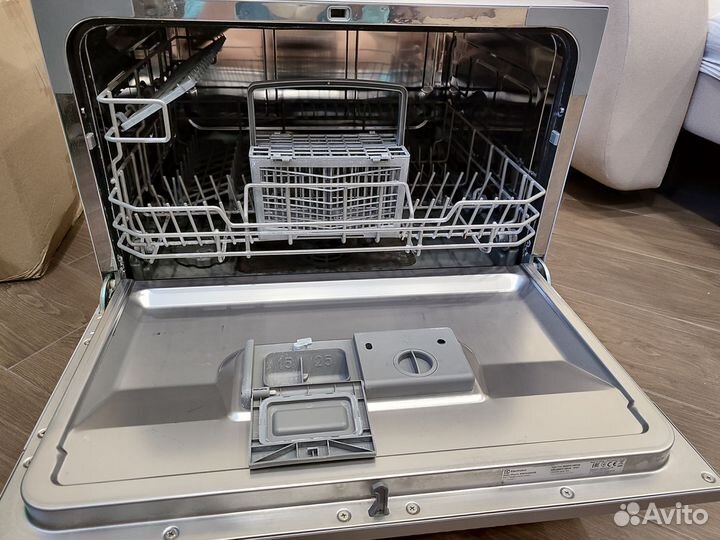 Посудомоечная машина Electrolux ESF 2400 OS