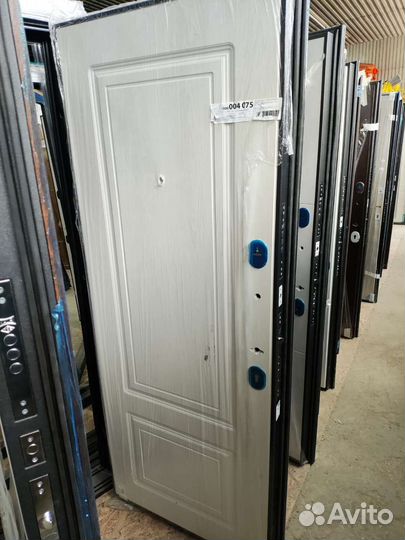 Входные двери со склада